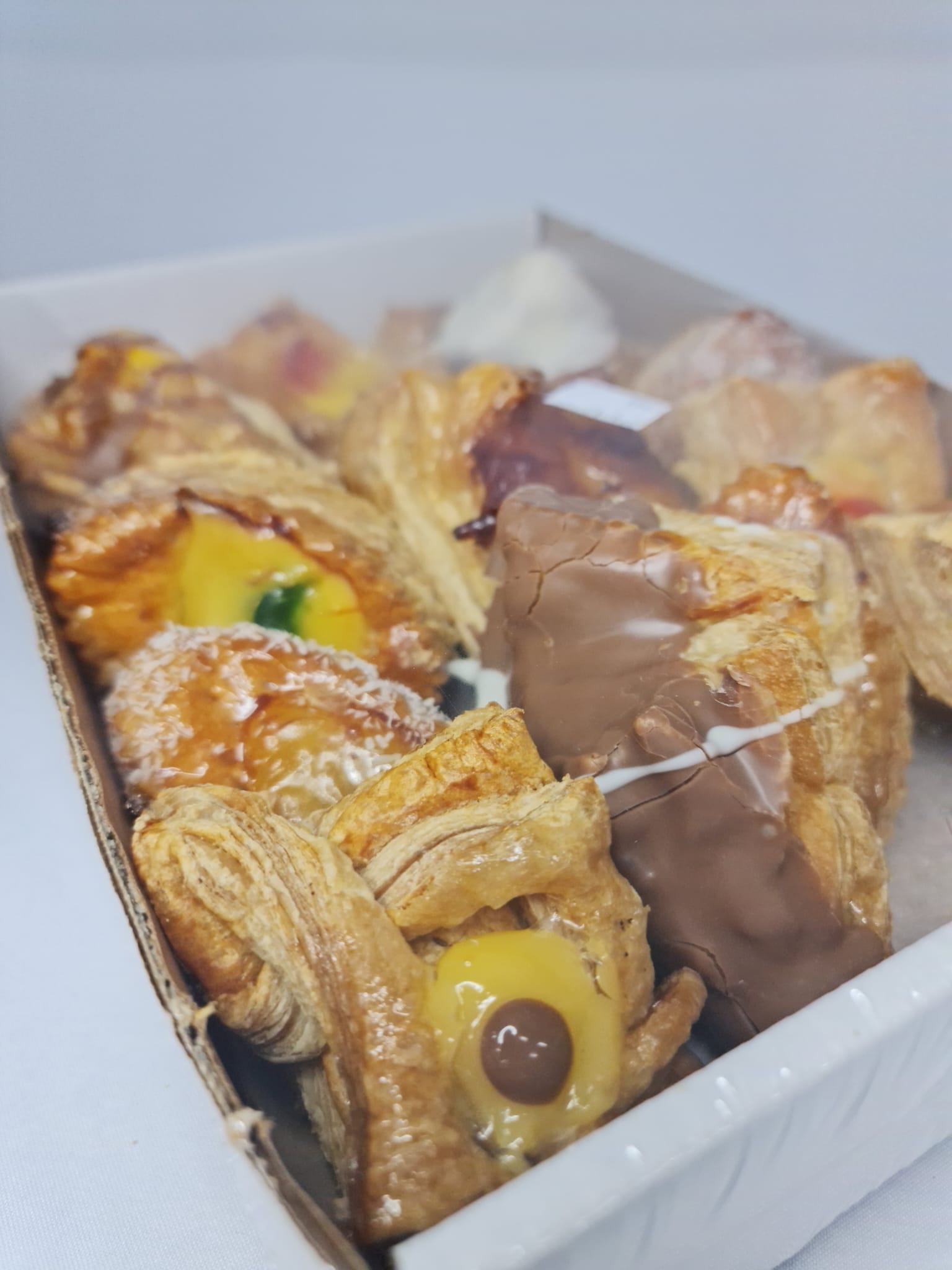 Caja de Dulces Secos Variados 15 ud. (20756) - Imagen 2